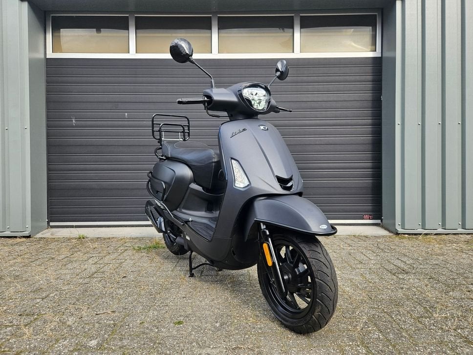 KYMCO NEW LIKE 4T E5 BJ 2023 MAT ZWART 8262KM + OPTIES!, Onbekend, Ophalen of Verzenden, Zo goed als nieuw, Like