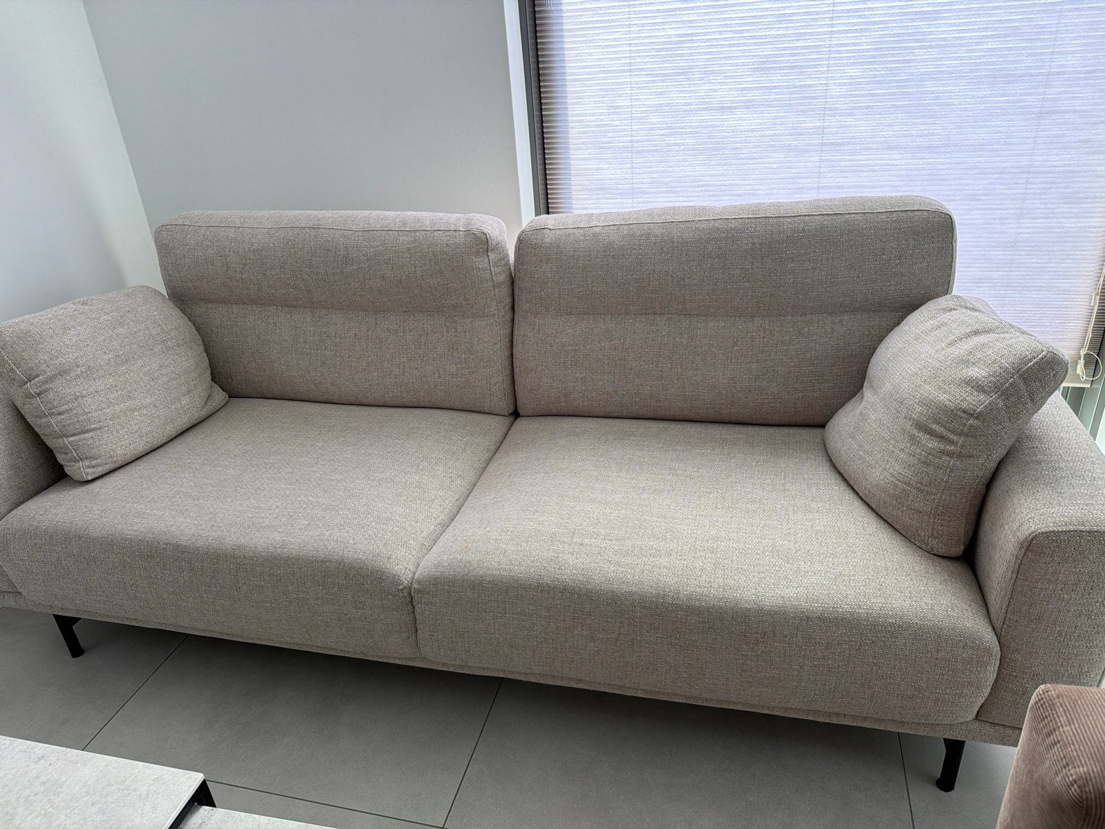 Montel stoffen bank licht taupe 2,5 zits, Huis en Inrichting, Ophalen, Driepersoons, 75 tot 100 cm, Zo goed als nieuw