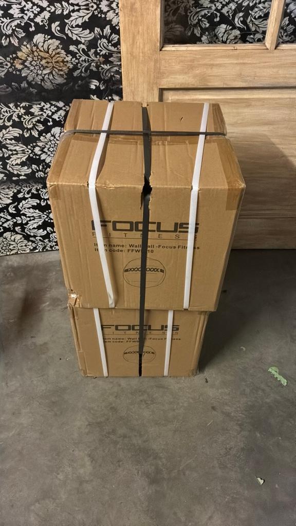 Wall ball focus nieuw in doos 10kg + 4kg, Ophalen, Nieuw, Fitnessbal