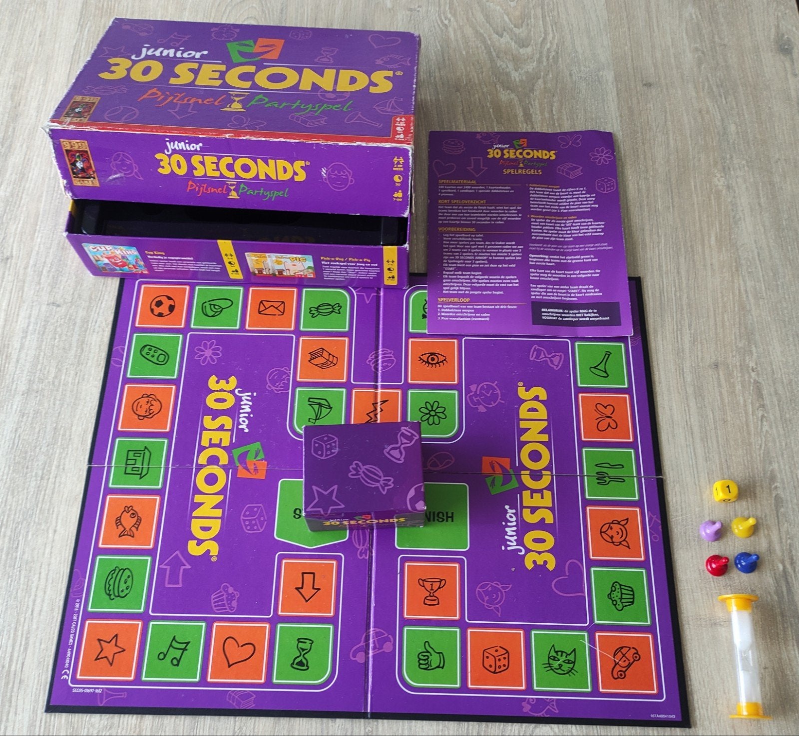 30 SECONDS JUNIOR uitgever 999 GAMES, Drie of vier spelers, Ophalen of Verzenden, Gebruikt, 999 Games