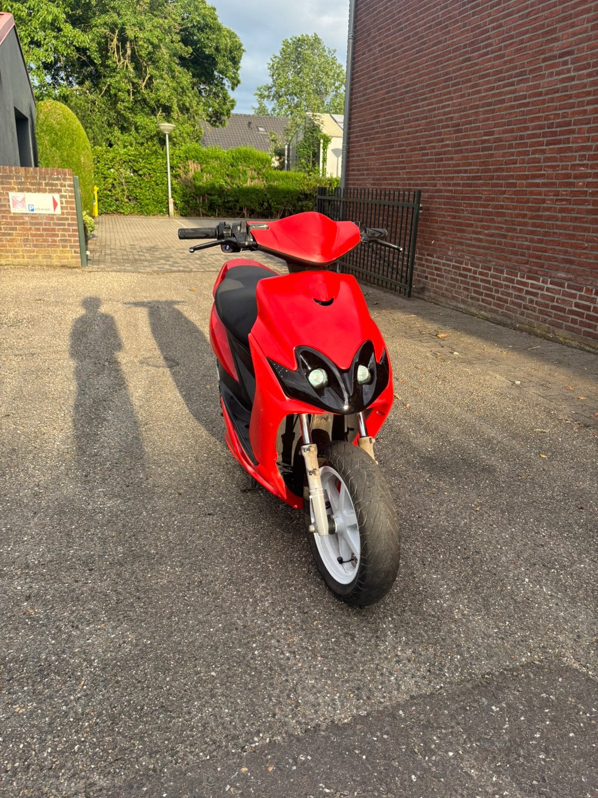 Yamaha jog r 70cc, Fietsen en Brommers, JogR of RR, Tweetakt, Gebruikt, Maximaal 45 km/u