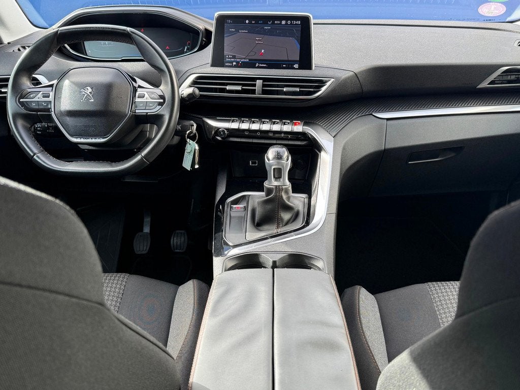 Peugeot 3008 1.2 PureTech Executive DistributieVV,2e Eigenaa, Auto's, Stof, Gebruikt, 1199 cc, Wit