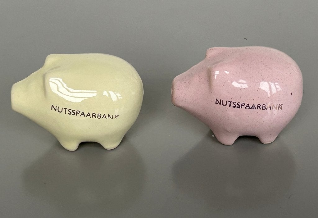 Vintage set nutsspaarbank spaarvarkens peper zout stel 1967, Ophalen of Verzenden, Huis en Inrichting