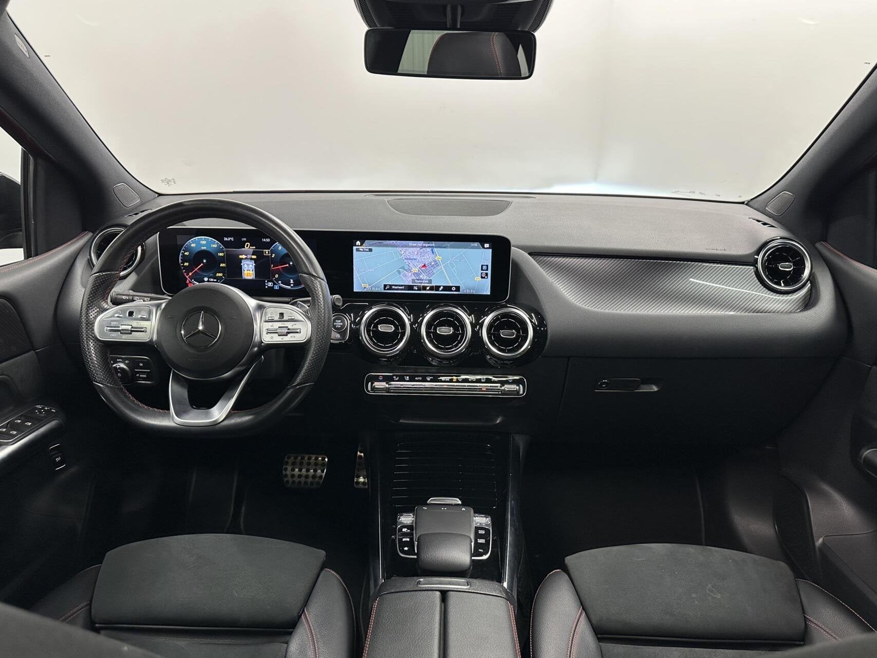 Mercedes B-klasse 180 Business Solution AMG|WideScreen|Carpl, 136 pk, Gebruikt, 4 cilinders, Origineel Nederlands