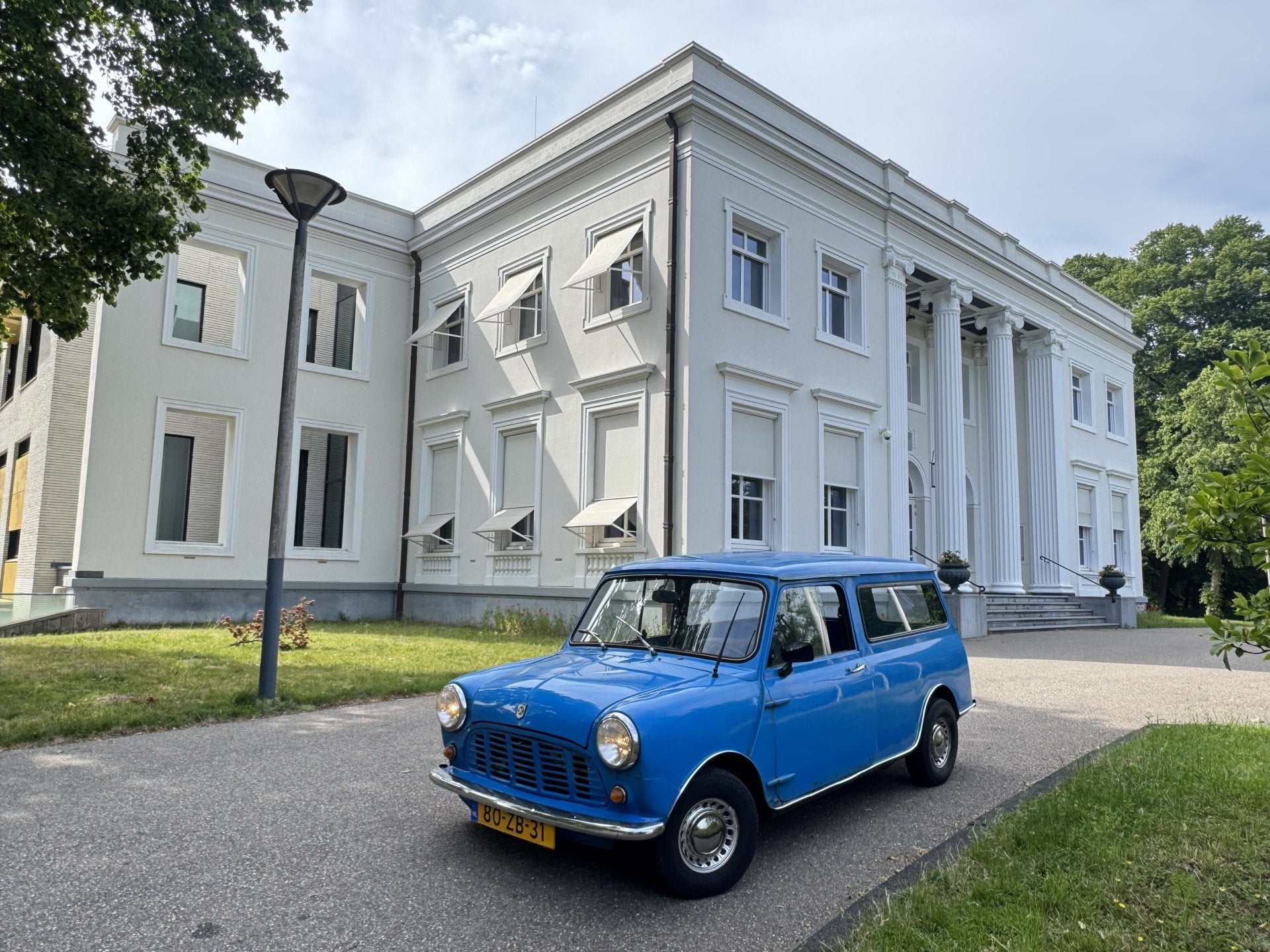 MINI 1000 CLASSIC VAN, UNIEK ! RIJKLAAR (bj 1981), Gebruikt, 4 cilinders, Bedrijf, Handgeschakeld