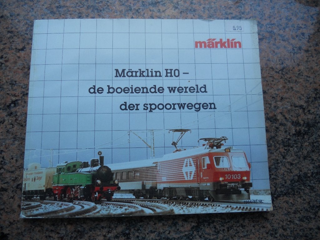 Märklin catalogus 1984 - 1985, Wisselstroom, Gebruikt, Märklin, Boek, Tijdschrift of Catalogus