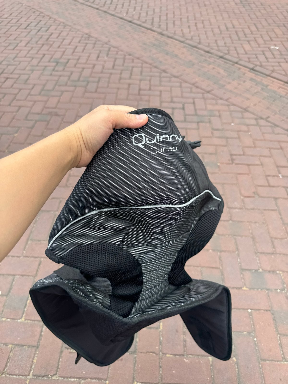 Quinny Curbb Draagzak - Zwart, Kinderen en Baby's, Babydragers en Draagdoeken, Ophalen of Verzenden, Gebruikt, Draagzak, Overige merken