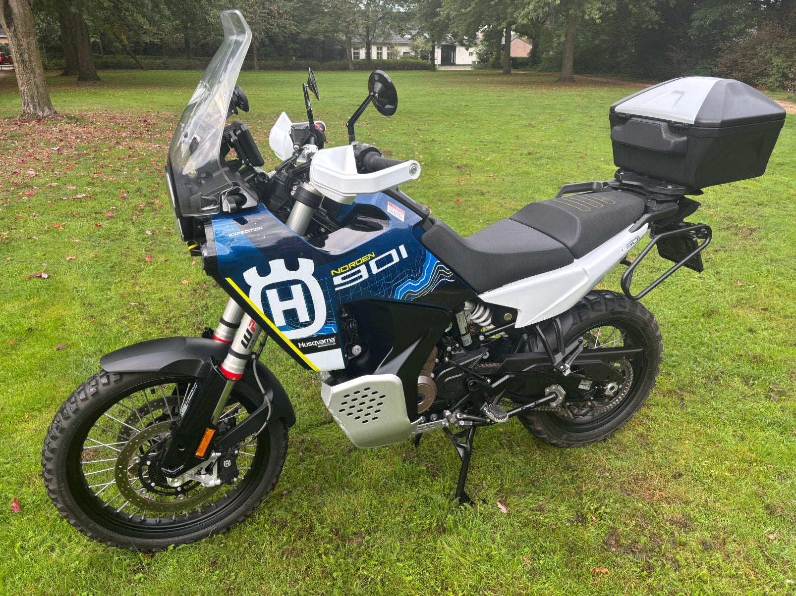 Husqvarna norden 901 expedition, Motoren, Handvatverwarming, Motorrijbewijs A, Particulier, Meer dan 35 kW