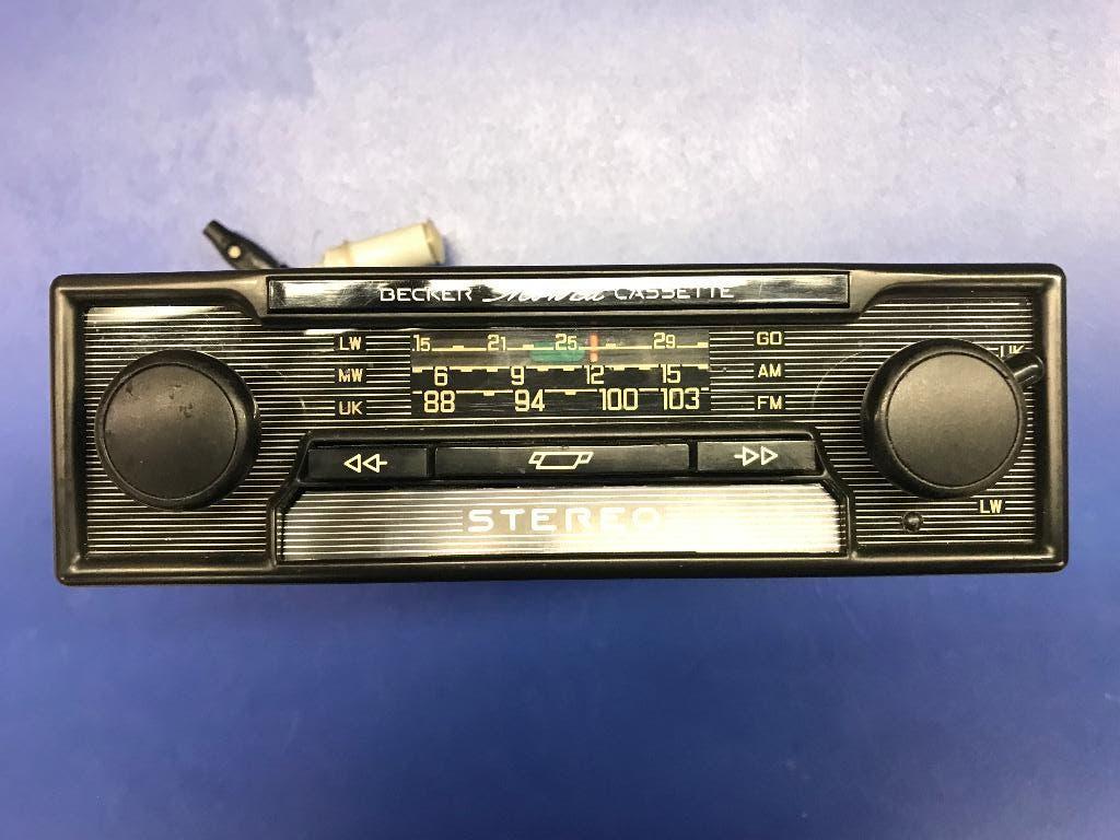 VINTAGE BECKER MONZA CASSETTE STEREO AUTORADIO LMU 561 IZGS, Ophalen of Verzenden, Zo goed als nieuw