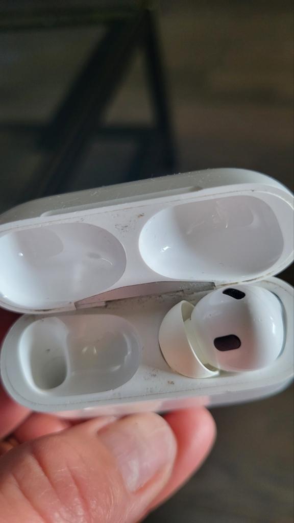 Apple AirPods Pro (2e generatie) - Gebruikt, Ophalen of Verzenden, Gebruikt, Draadloos