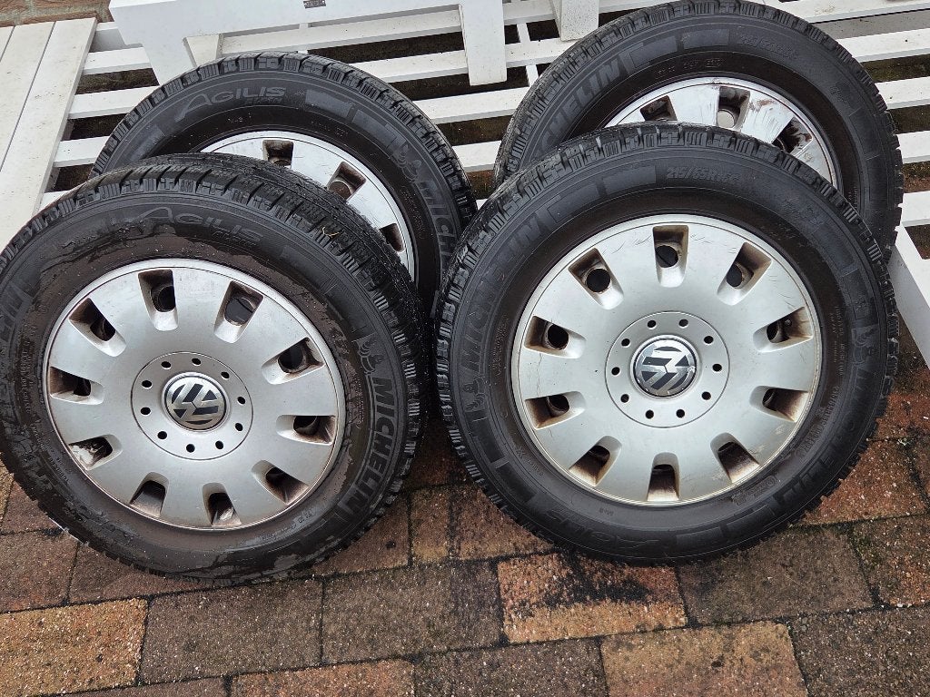 4x Winterbanden 215/65 R16 Michelin Agilis Alpin, Ophalen, Gebruikt, Volkswagen