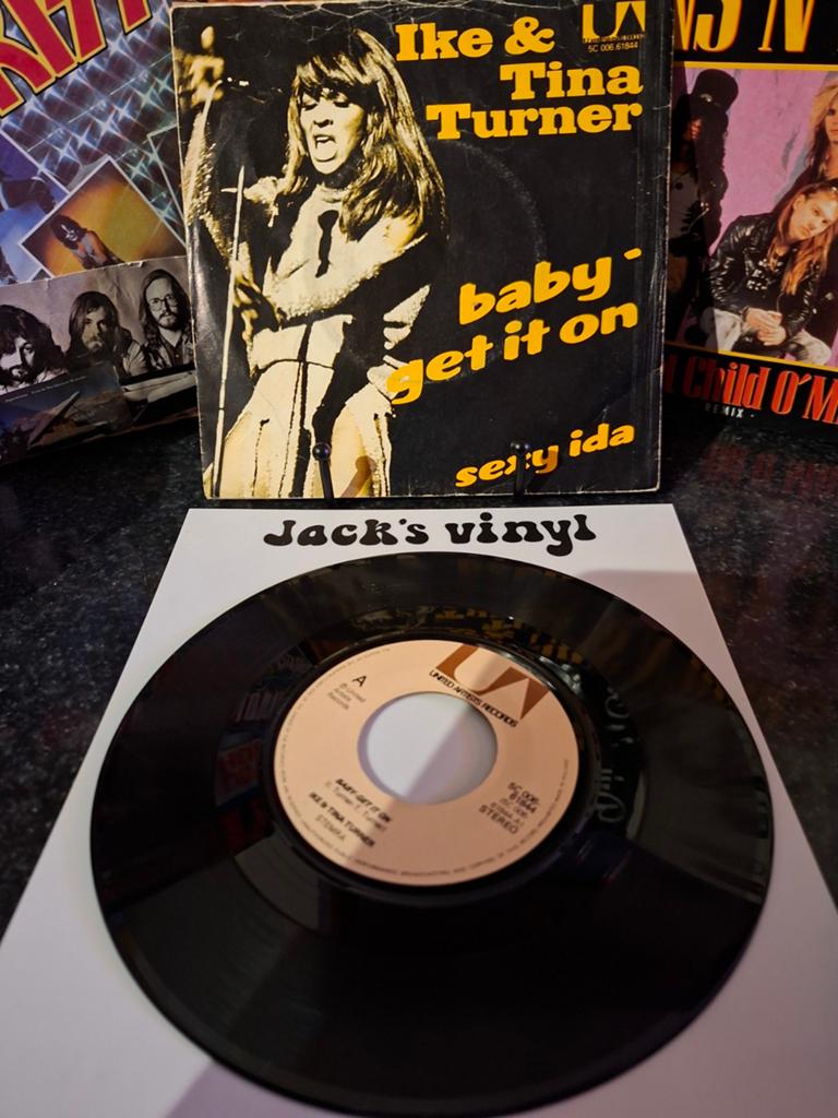 Ike & Tina Turner - Baby Get It On (Single Vinyl) 1978, Fotohoes, Ophalen of Verzenden, Gebruikt, 7 inch