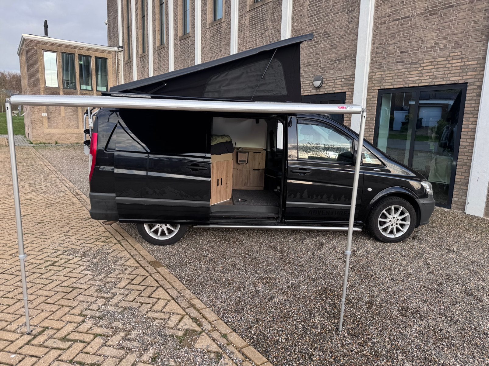 Buscamper mercedes met airco 2014, Chemisch toilet, Gaslek-detector, Koelkast, Particulier
