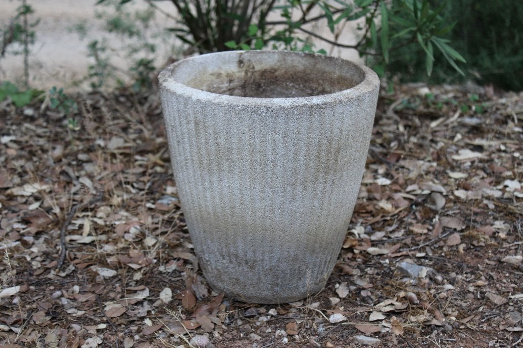 Brocante - Mooie kleine Provençaalse bloempot!, Steen, Gebruikt, Rond, Minder dan 40 cm