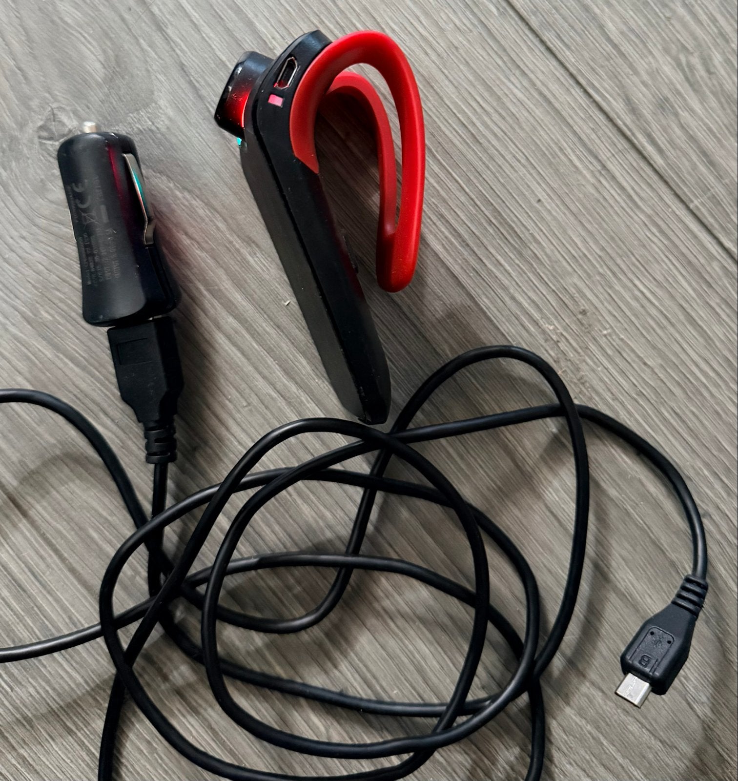 Jabra Bluetooth Headset met autolader, Auto diversen, Carkits, Ophalen of Verzenden, Gebruikt