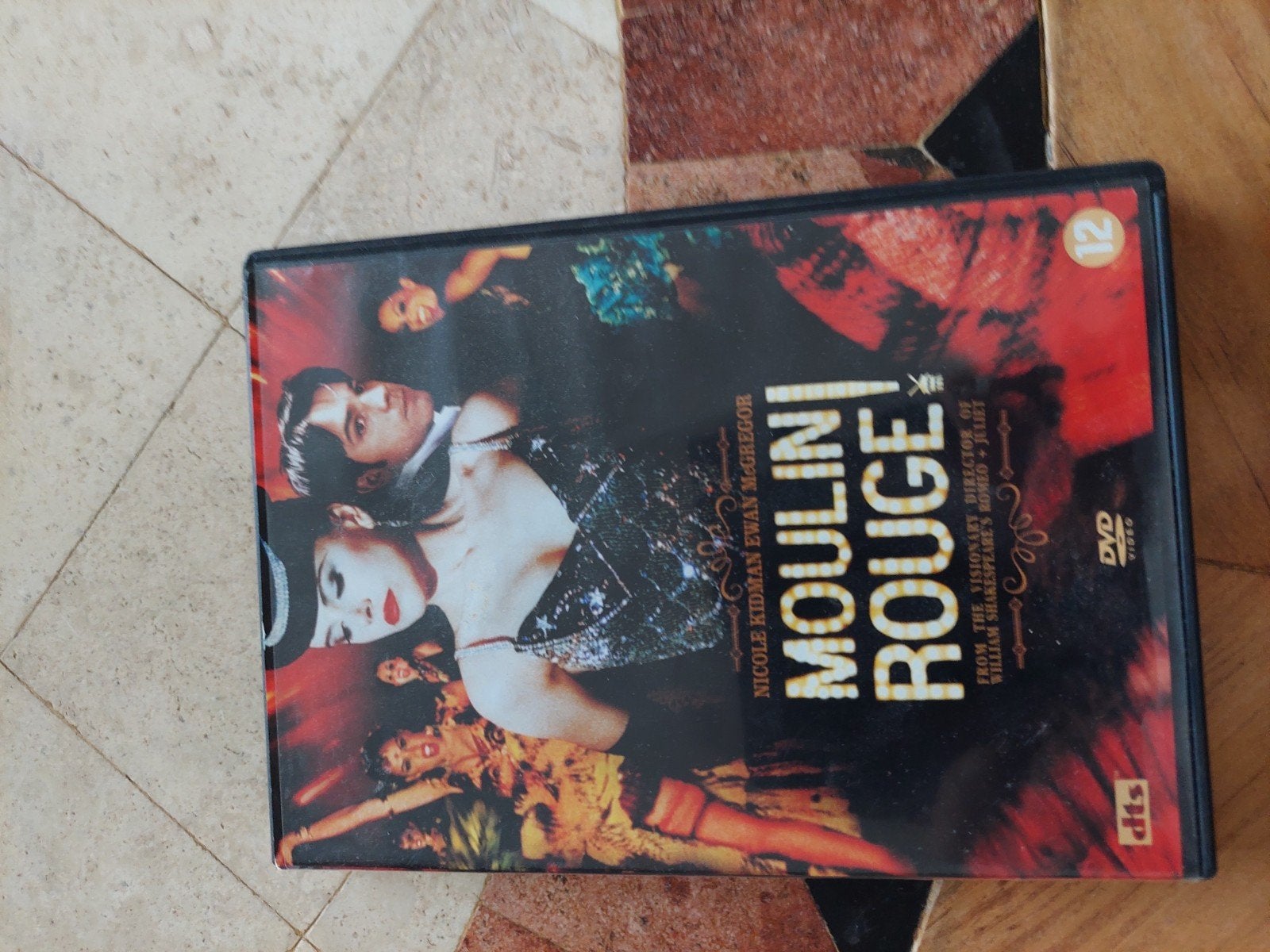 MOULIN ROUGE, Ophalen of Verzenden, Zo goed als nieuw