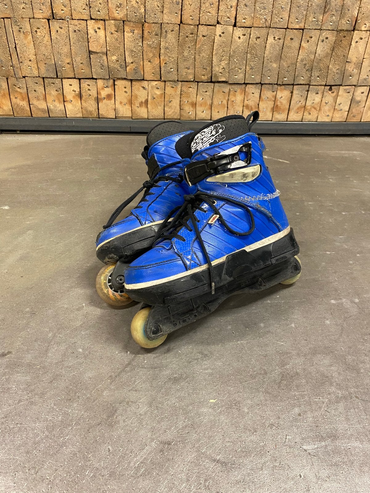 Valo Stuntskates Maat 39 - Blauw, Gebruikt, Kinderen, Inline skates 4 wielen, Ophalen
