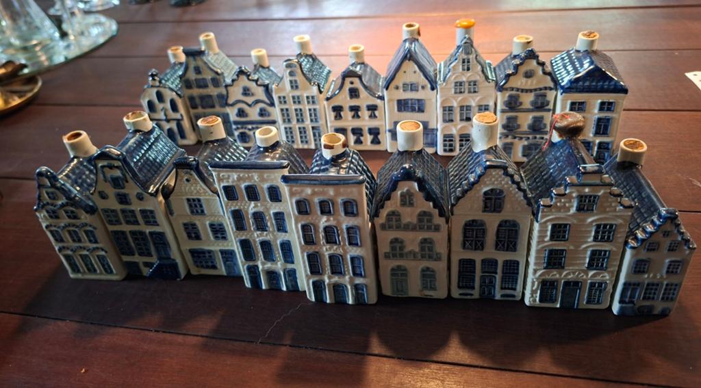 KLM Huisjes - 18 stuks, lage nummers., Verzamelen, KLM Huisjes, Ophalen of Verzenden
