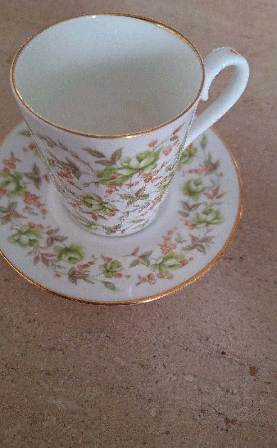 Royal Albert Rose Chintz Green Velvet 1982 kop en schotel, Ophalen of Verzenden