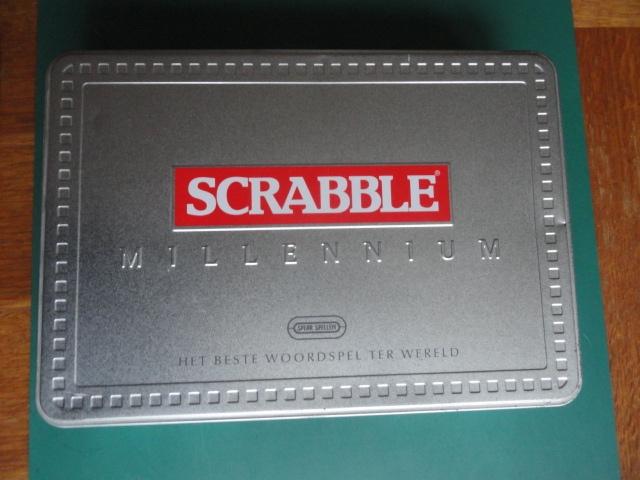 Scrabble Millennium, Hobby en Vrije tijd, Gezelschapsspellen | Bordspellen, Verzenden, Zo goed als nieuw