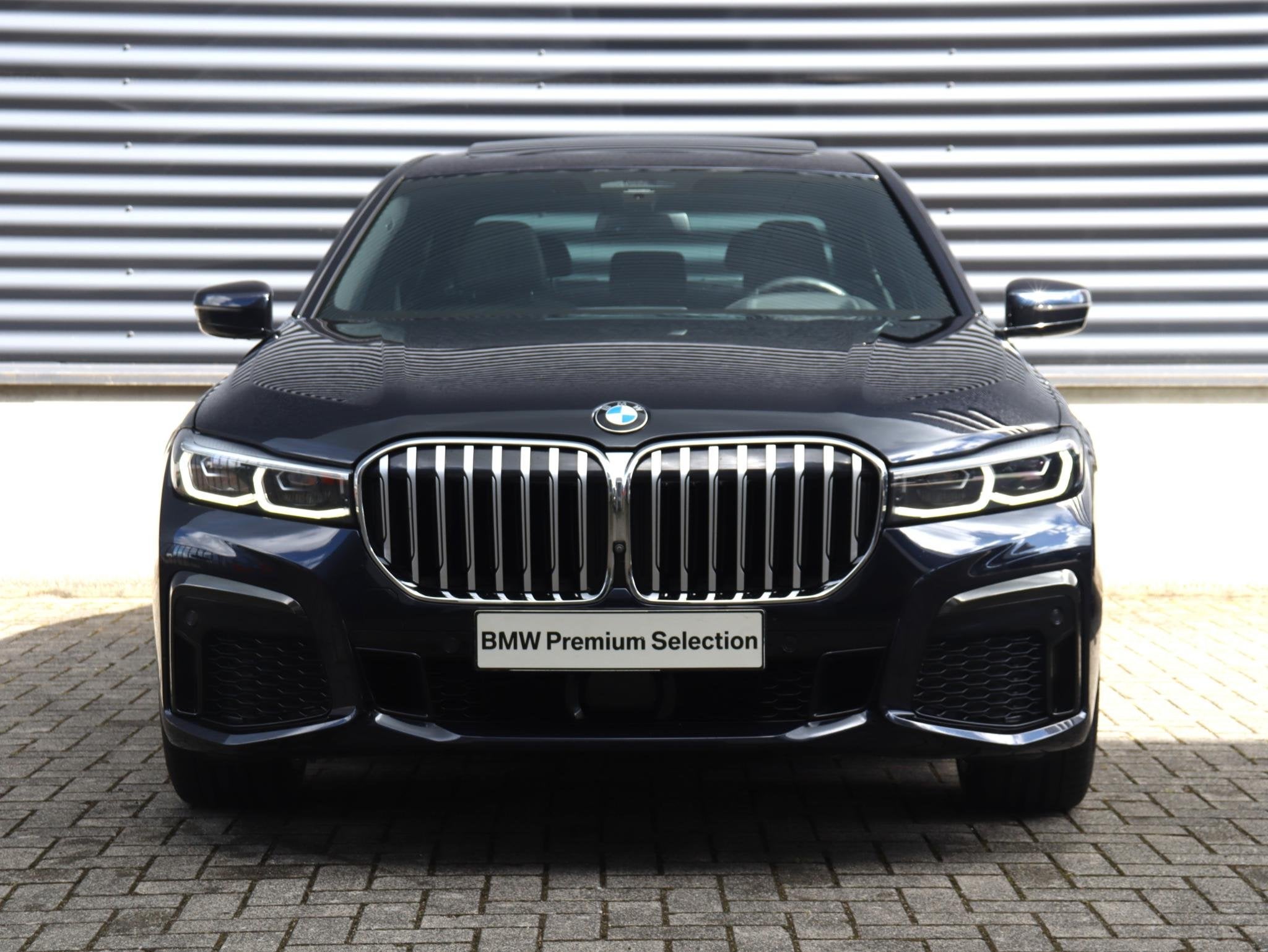 BMW 7 Serie Sedan 745e High Executive | M Sportpakket | Head, Auto's, BMW, Gebruikt, Met garantie (alle), Zwart, Bedrijf