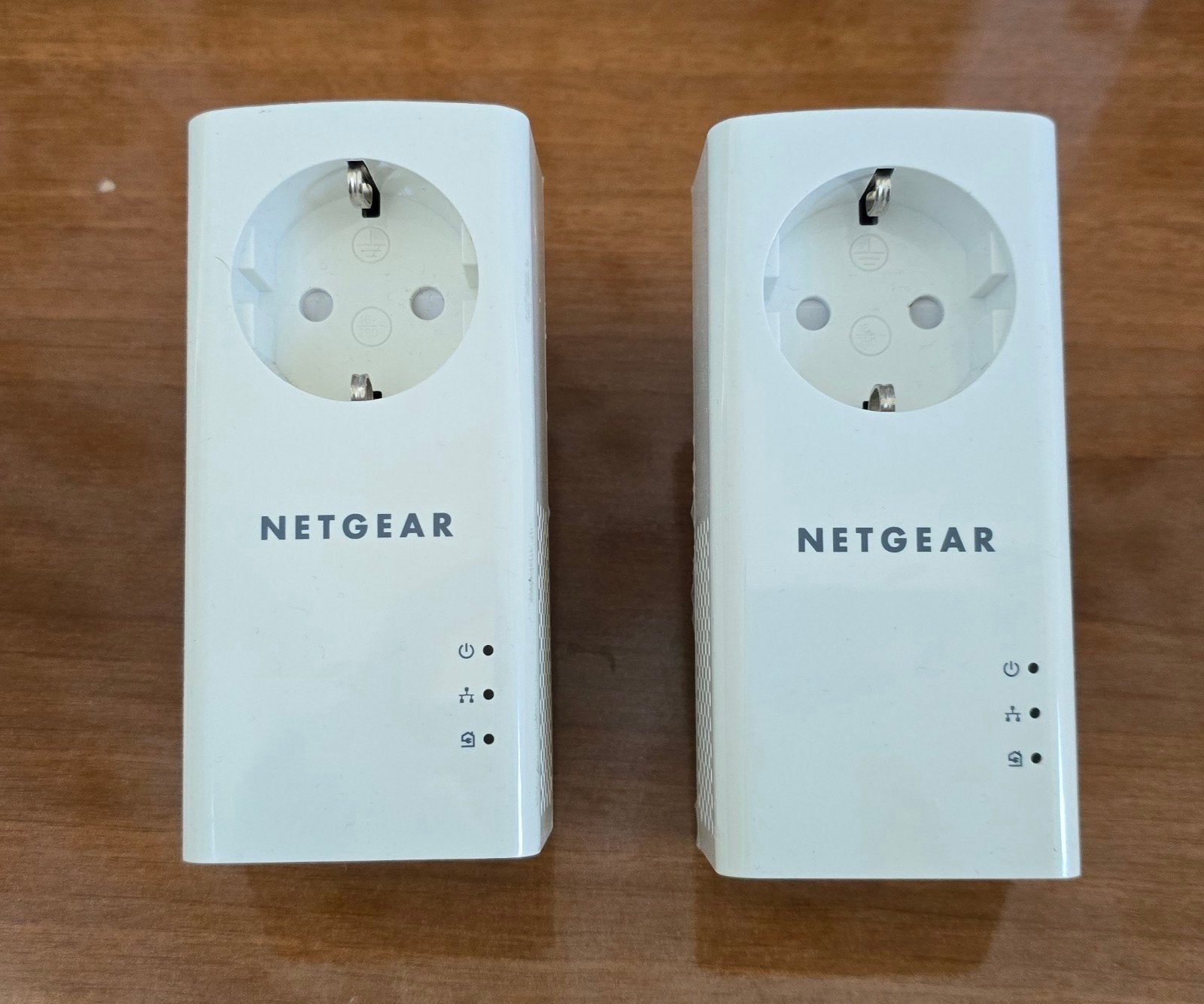 Netgear Powerline adapter set | 2 stuks | met stopcontact |, Computers en Software, Powerlines, Ophalen, Zo goed als nieuw, TP-Link