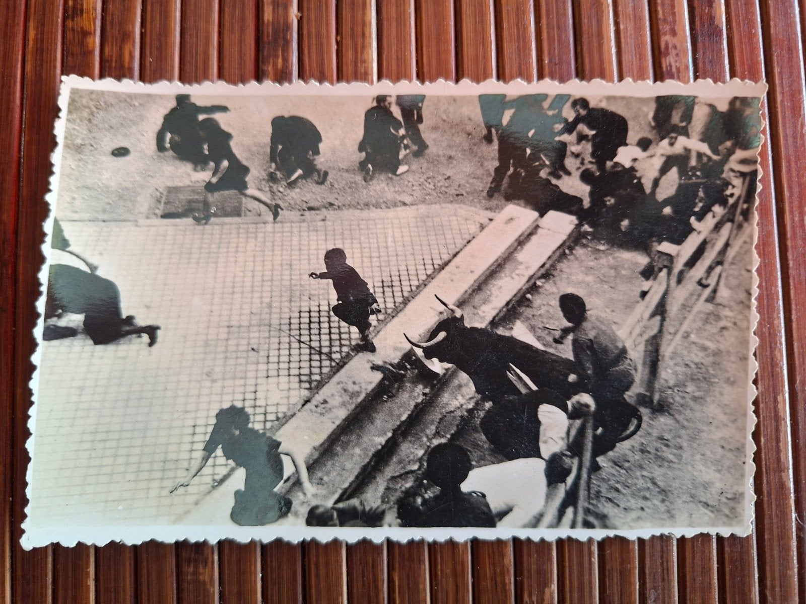 Oude ansichtkaart stierenvechten Pamplona, Spanje, Ophalen of Verzenden, Voor 1920, Ongelopen, Sport en Spel
