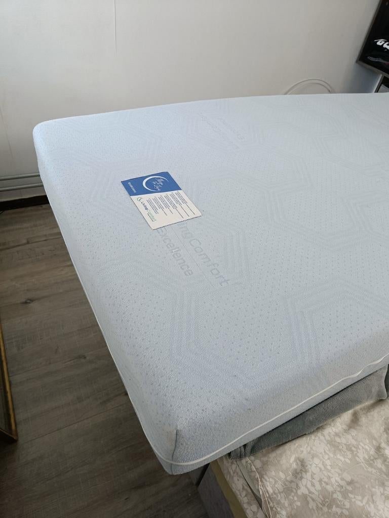 Matras LivingComfort– Pocketvering en traagschuim, Huis en Inrichting, Ophalen, Eenpersoons, 90 cm