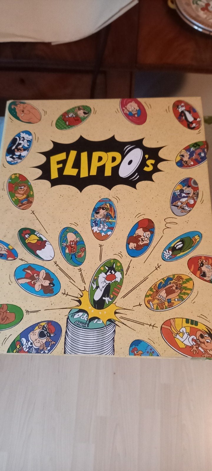 Flippo album nr 1 tot 240. Mist er 8., Verzamelen, Ophalen of Verzenden