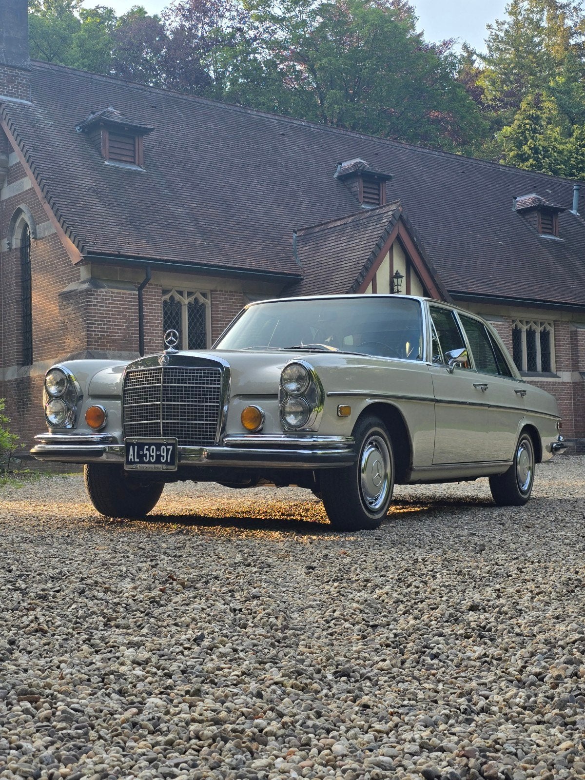 Mercedes-Benz 200-Serie 2.7 280 AUT 1971, Auto's, Mercedes-Benz, Particulier, 200-Serie, Benzine, Sedan, Automaat, Geïmporteerd