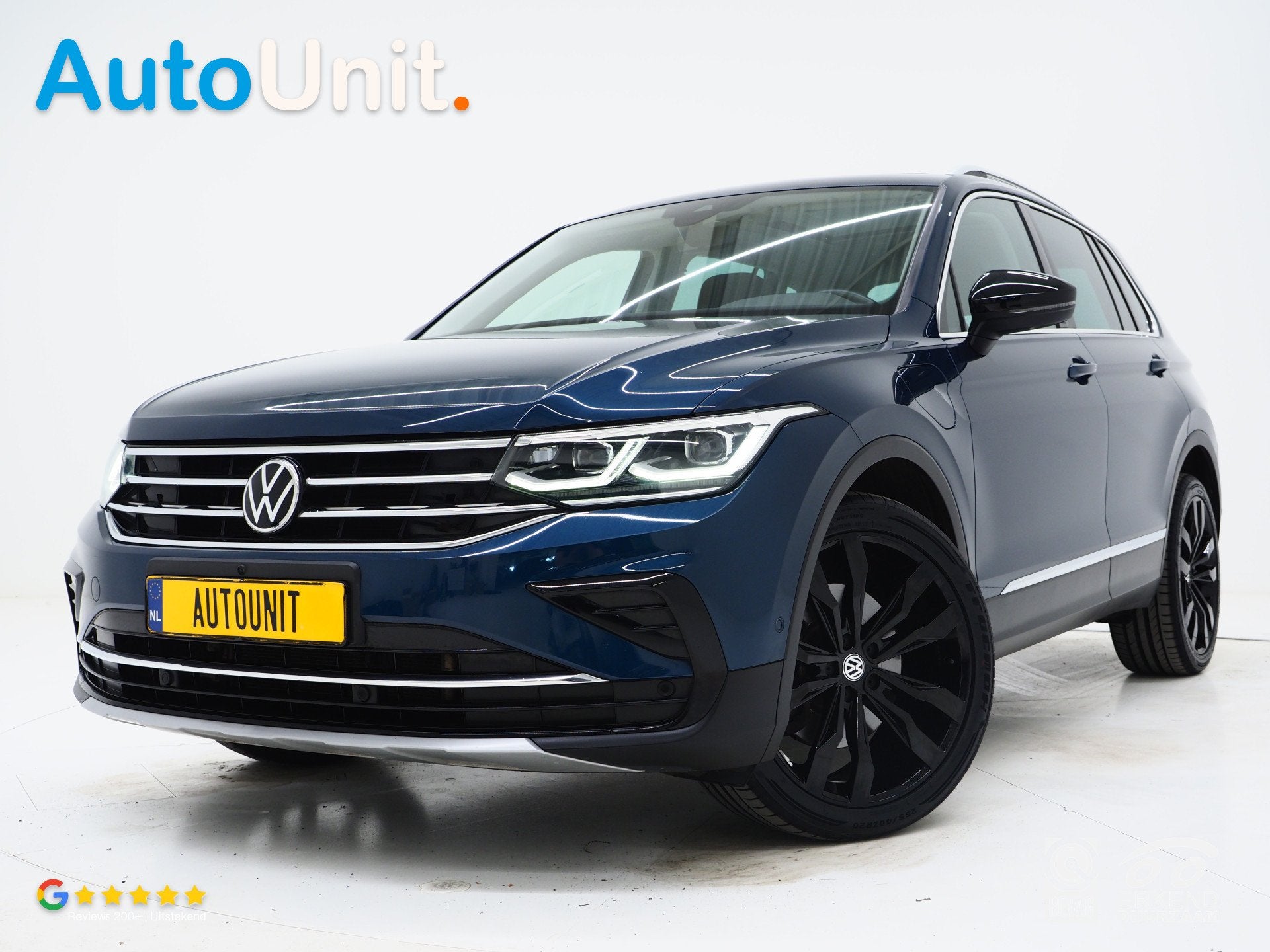 Volkswagen Tiguan 1.4 TSI eHybrid Elegance | Panoramadak | T, 1716 kg, Gebruikt, Zwart, 4 cilinders