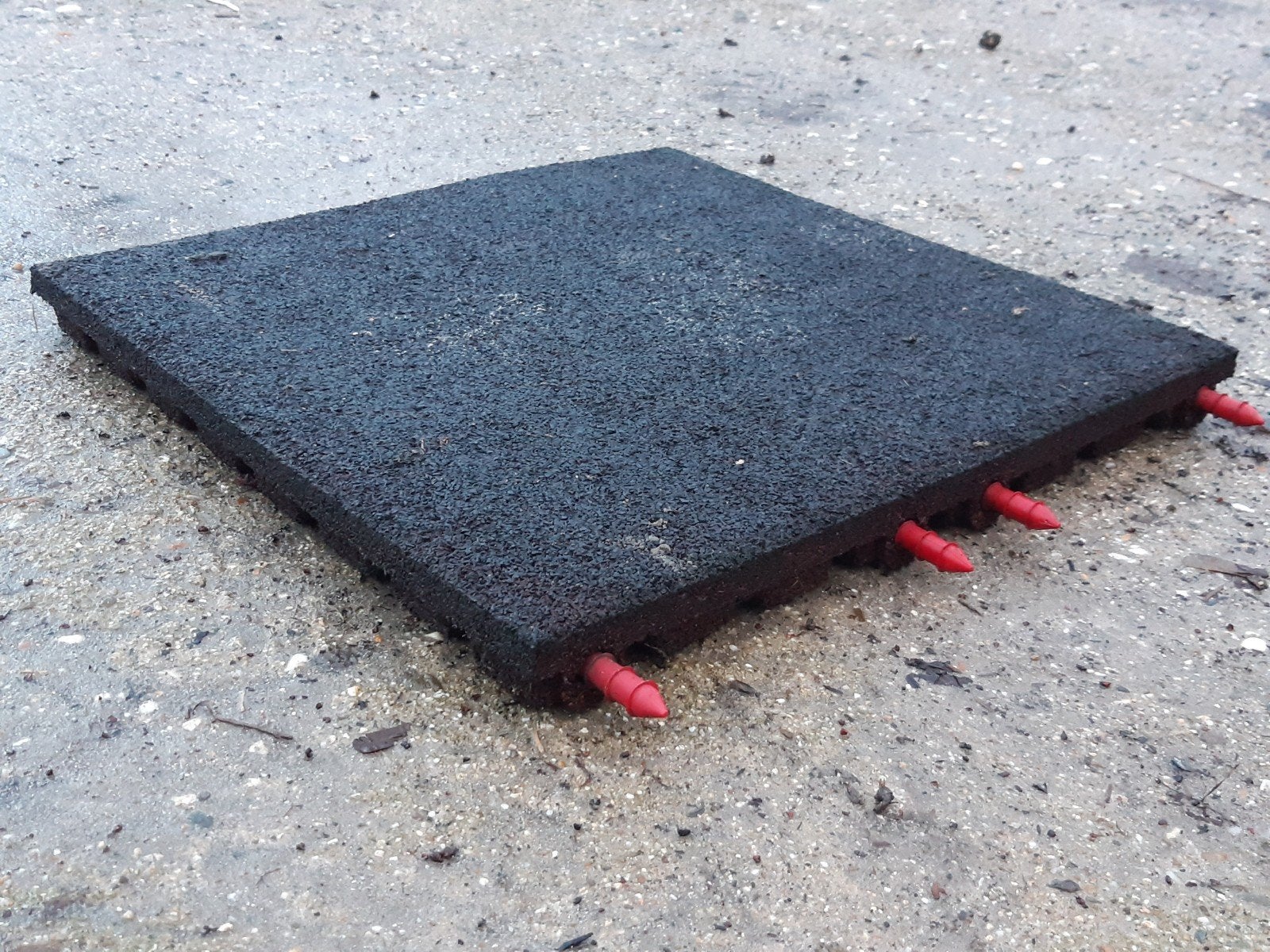 AANBIEDING: 60 Rubber tegels 50x50x4,5. Van €4,45 NU €4,25, Ophalen, Gebruikt, -, -