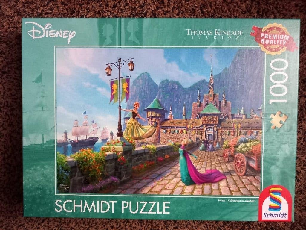 Thomas Kinkade Walt Disney Frozen Celebrating in Arendelle, Ophalen of Verzenden, 500 t/m 1500 stukjes, Nieuw, Legpuzzel