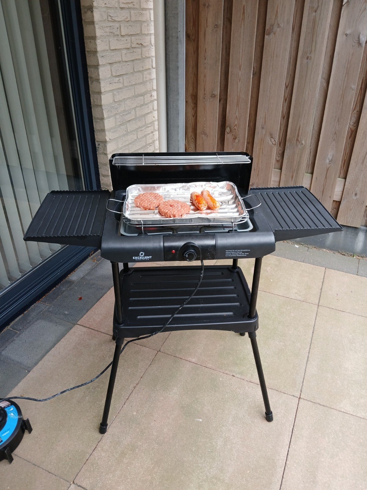 Elektrische barbecue bbq op poten, Ophalen, Zo goed als nieuw
