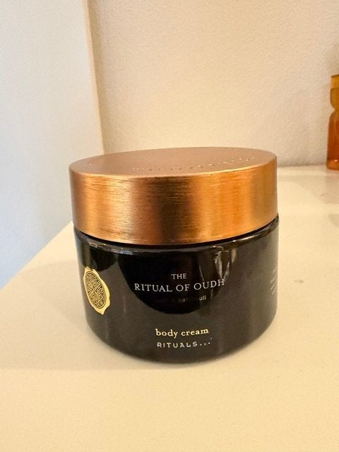 Nieuw Rituals Oudh & patchouli body cream 220 ml, Ophalen of Verzenden, Nieuw, Bodylotion, Crème of Olie