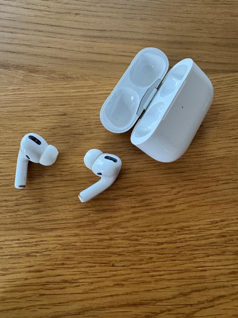 Apple earpods airpods pro met Sweden case, In gehoorgang (in-ear), Ophalen of Verzenden, Zo goed als nieuw, Apple