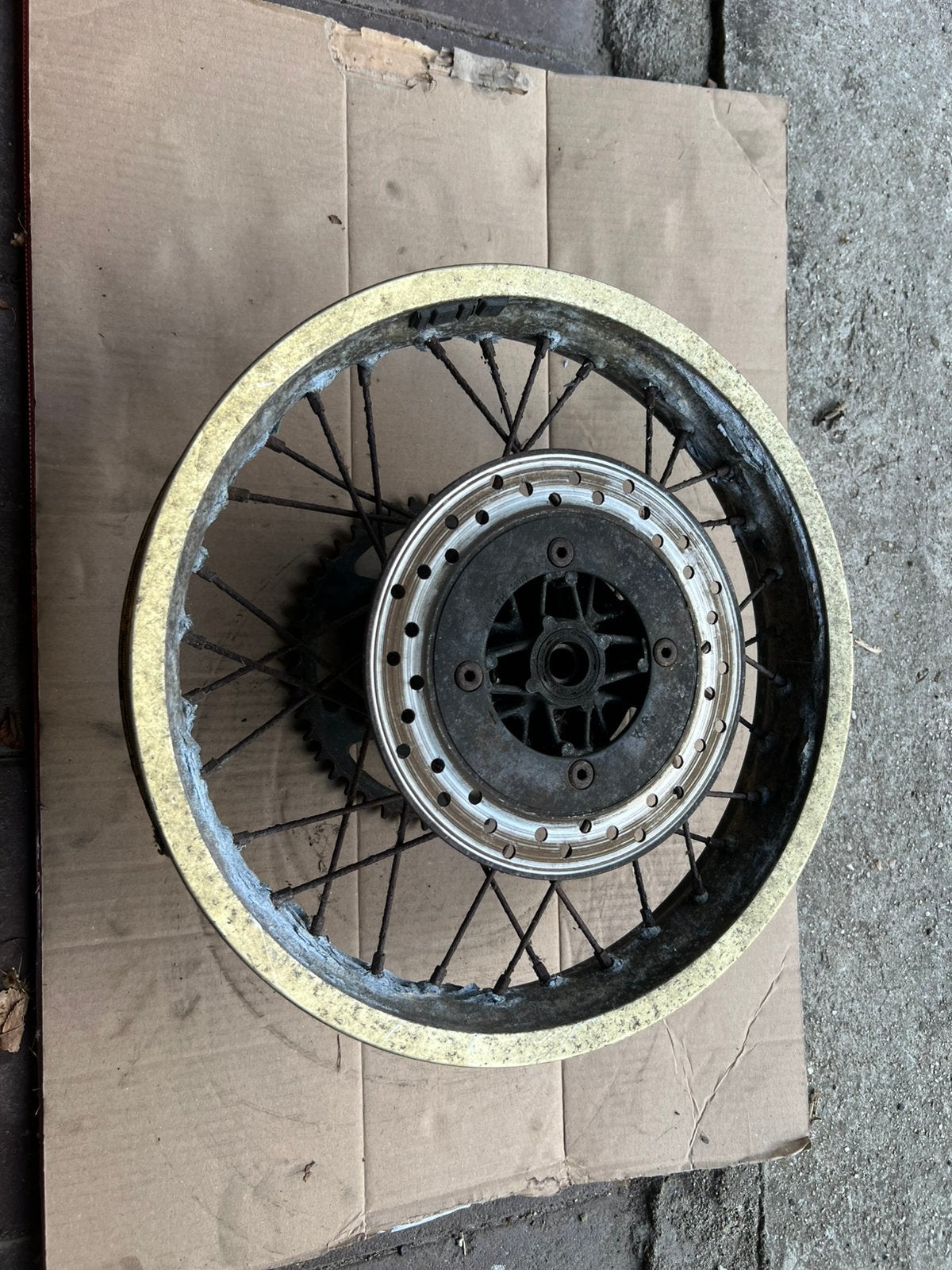 Honda Transalp 600 Achtervelg met remschijf en tandwiel, Verzenden, Gebruikt