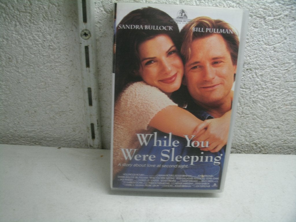 vhs 223b while you were sleeping, Cd's en Dvd's, Alle leeftijden, Ophalen of Verzenden, Gebruikt, Komedie