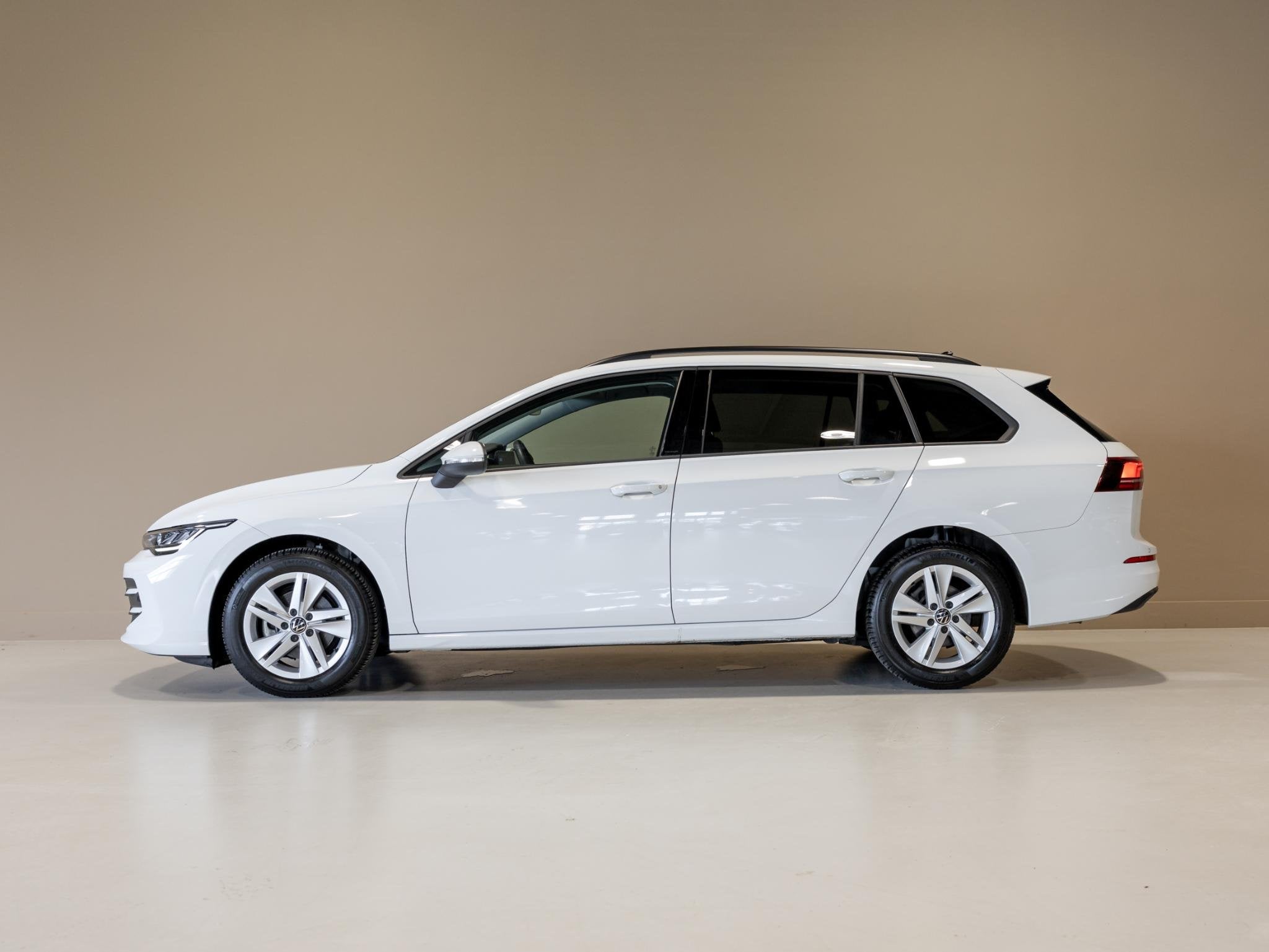 Volkswagen Golf Variant 1.5 TSI Life Edition / 116pk / Stoel, Auto's, Voorwielaandrijving, Stof, 4 cilinders, Met garantie (alle)
