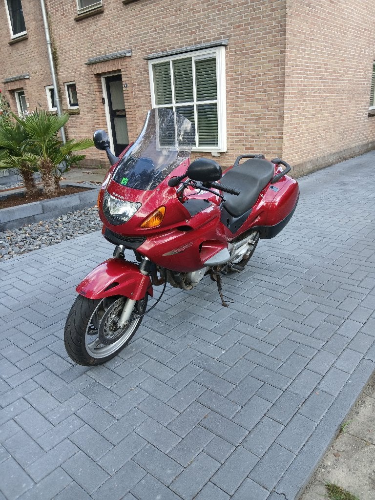honda deauville 650 cc, Cardan-aandrijving, 2 cilinders, Motorrijbewijs A, Gebruikt
