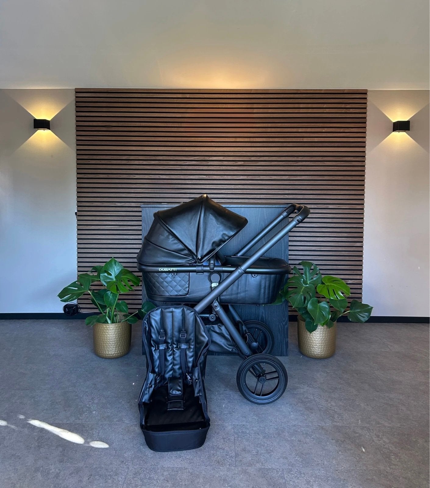 Limited Edition Dubatti - All Black Leather • Nieuwstaat!, Kinderen en Baby's, Ophalen of Verzenden, Zo goed als nieuw, Overige merken