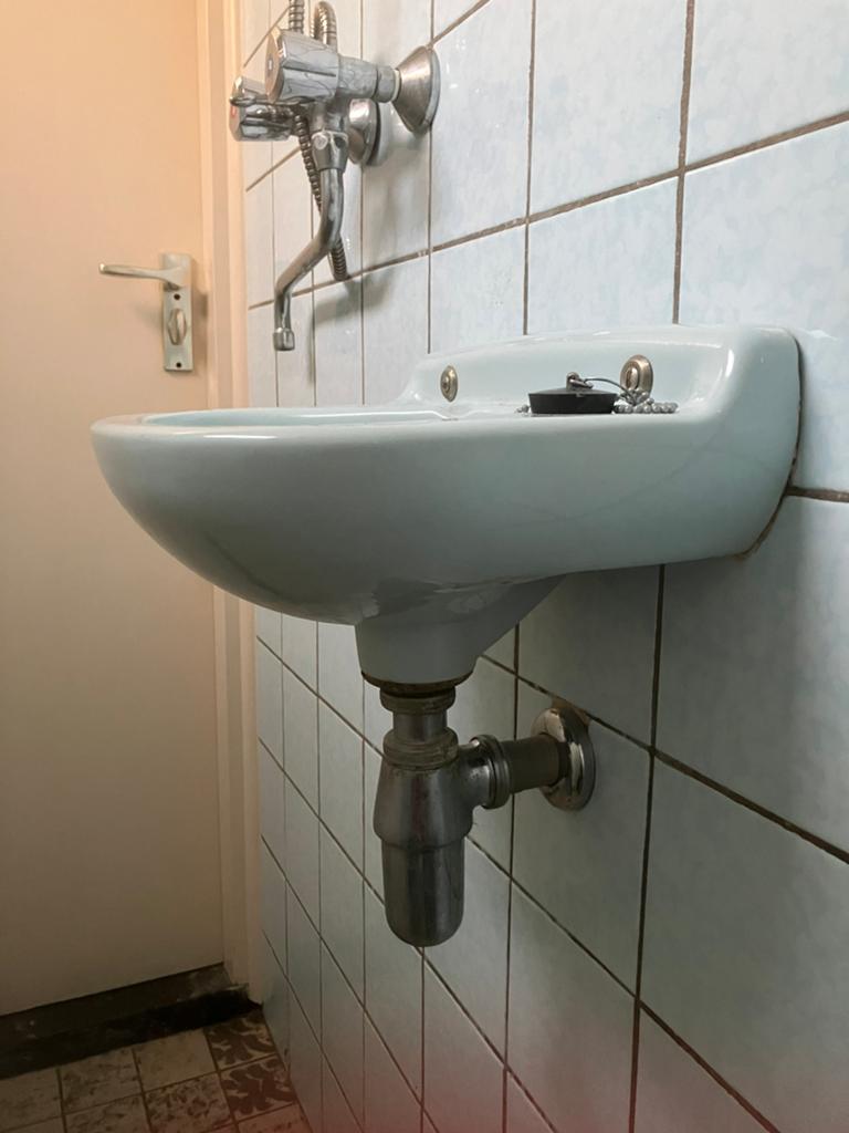 Retro kleine wasbak /fonteintje met sifon, zonder kraangat, Ophalen, Gebruikt, Wastafel