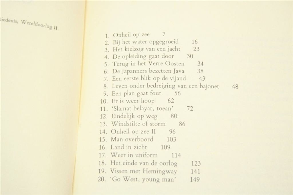 Ontsnapping van Java — WOII Zeilvlucht, 1e Druk 1989, Ophalen of Verzenden, Gelezen