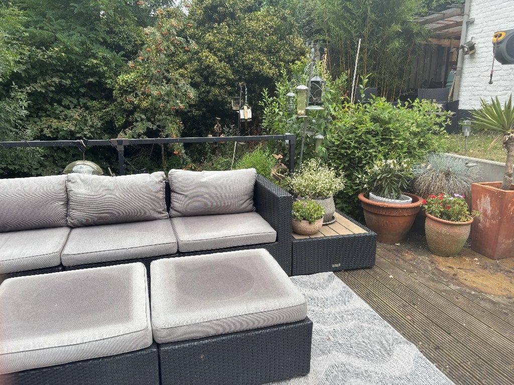 zwarte tuinset inclusief kussens en 2 zwarte tuinstoelen, Tuin en Terras, Ophalen, 4 zitplaatsen, Kunststof, Gebruikt