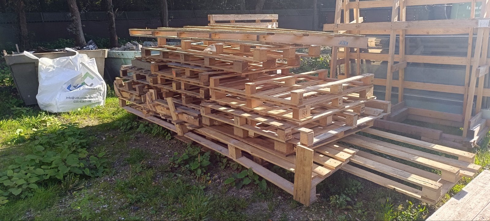 Diverse gebruikte pallets en houten glasbokken: stookhout, Ophalen, Gebruikt, Overige houtsoorten, Pallet