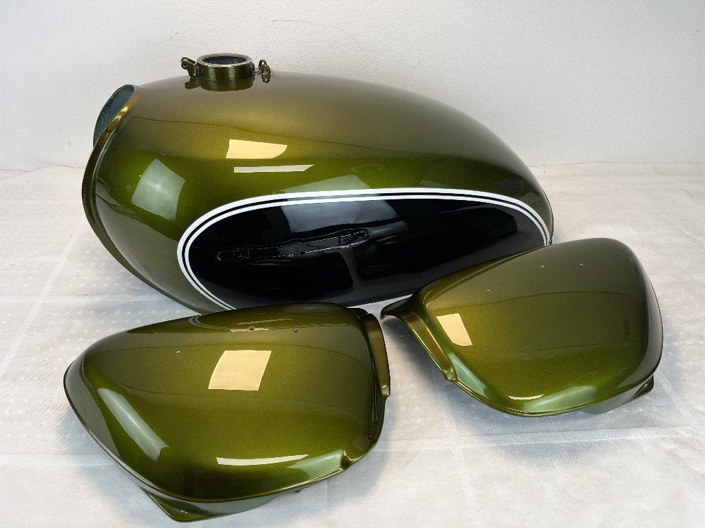 Honda cb four tank zijdeksels, Motoren, Ophalen of Verzenden, Gereviseerd