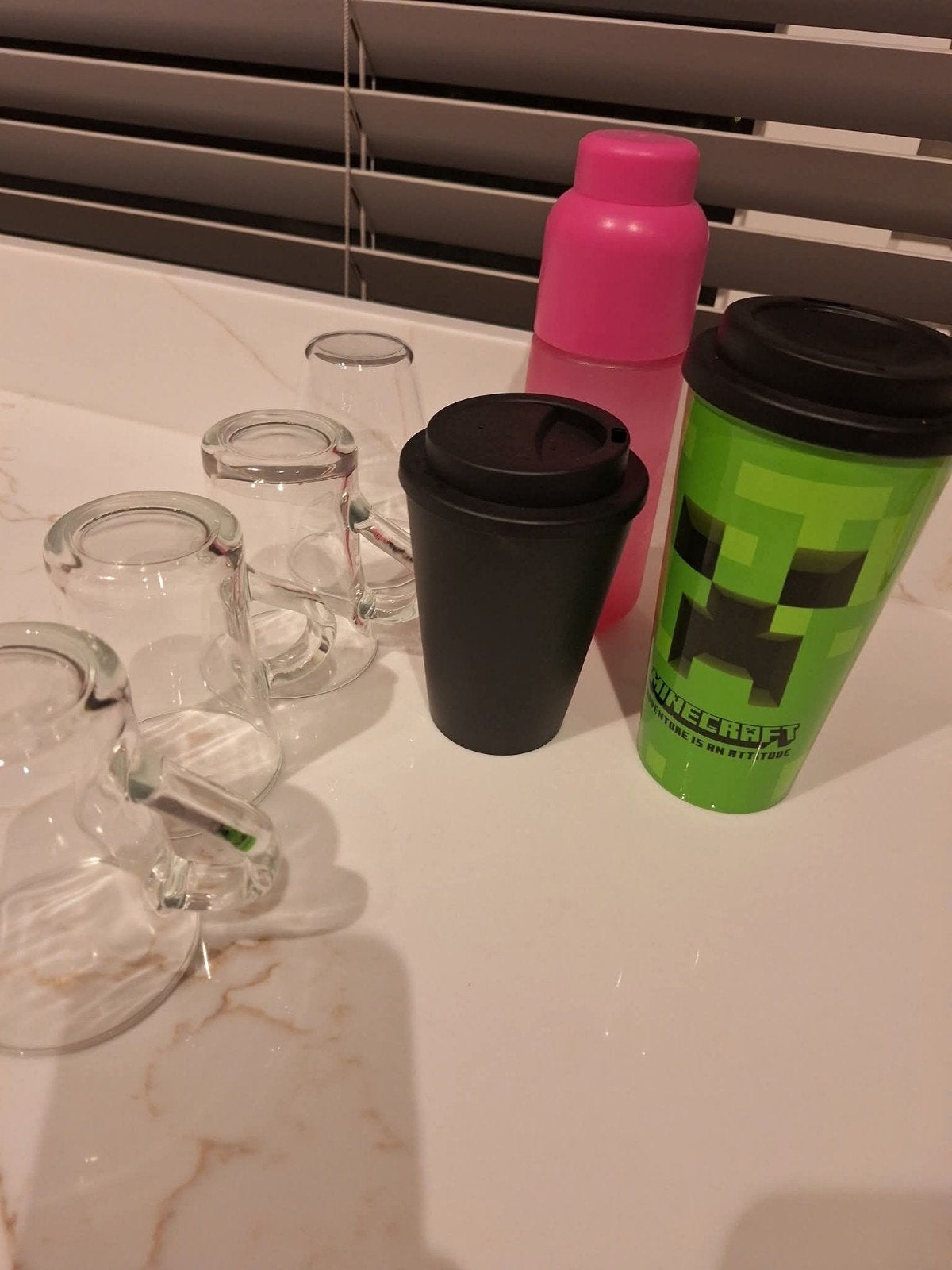 Theeglazen minecraft beker etc. Gratis, Huis en Inrichting, Keuken | Servies, Ophalen, Glas, Overige stijlen, Kop(pen) en/of Schotel(s)