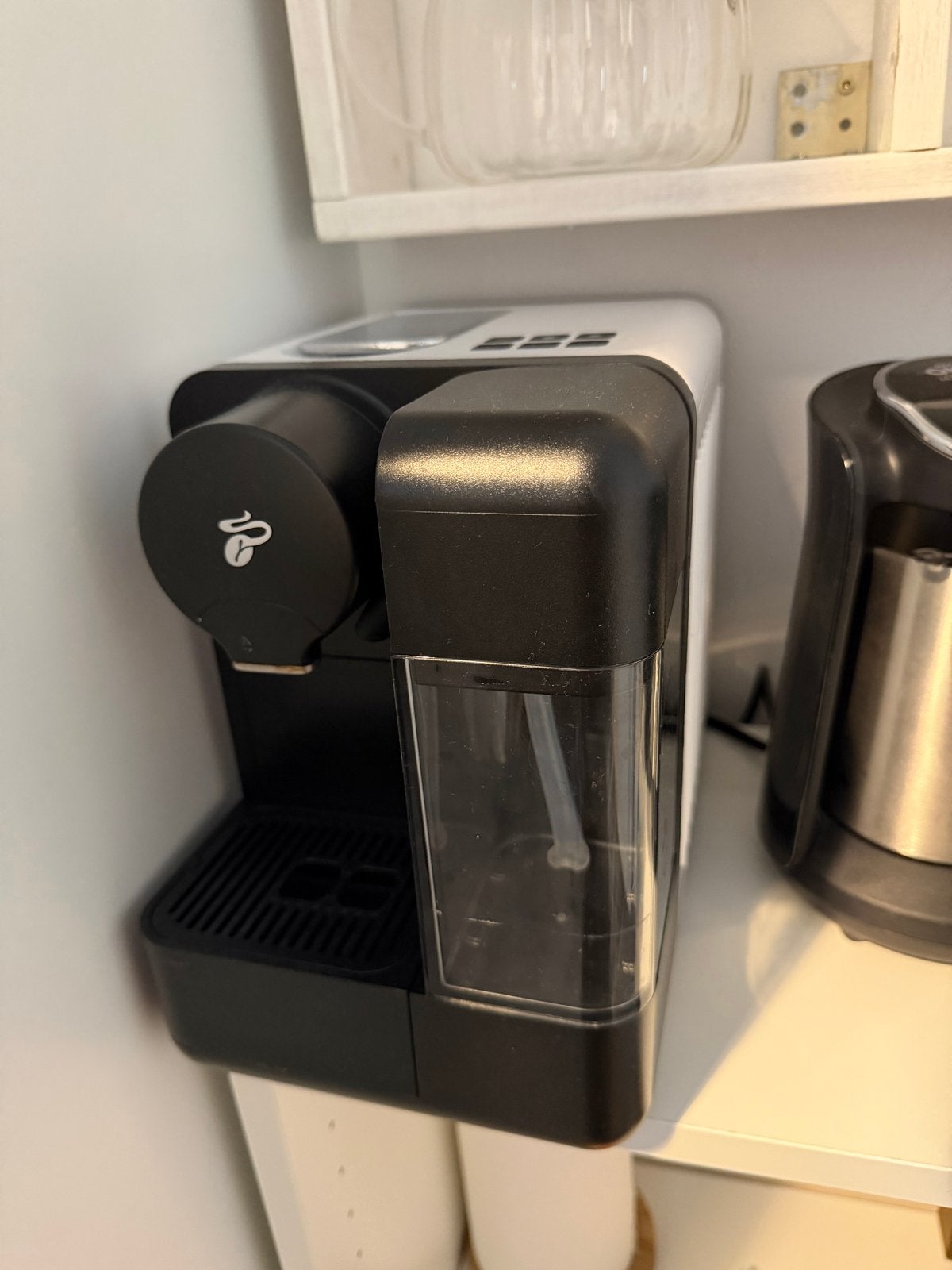 Tchibo Cafissimo  Koffiecupmachine, Witgoed en Apparatuur, Koffiezetapparaten, Zo goed als nieuw, Koffiepads en cups, Koffiemachine