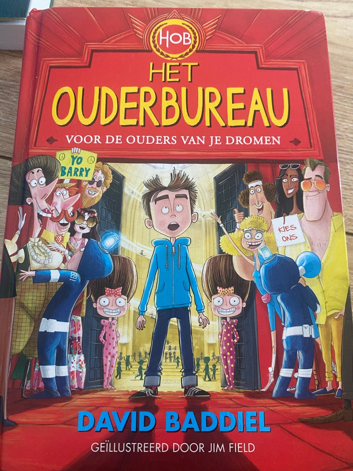 Het Ouderbureau - David Baddiel - Zo goed als nieuw, Ophalen of Verzenden, Zo goed als nieuw, Fictie