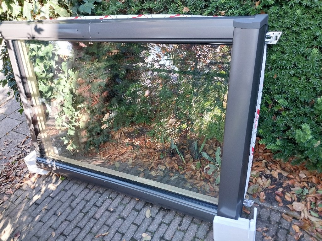 Dakraam als nieuw  94x140 incl goot stukken, Doe-het-zelf en Verbouw, Ophalen, 80 tot 120 cm, 120 tot 160 cm, Nieuw